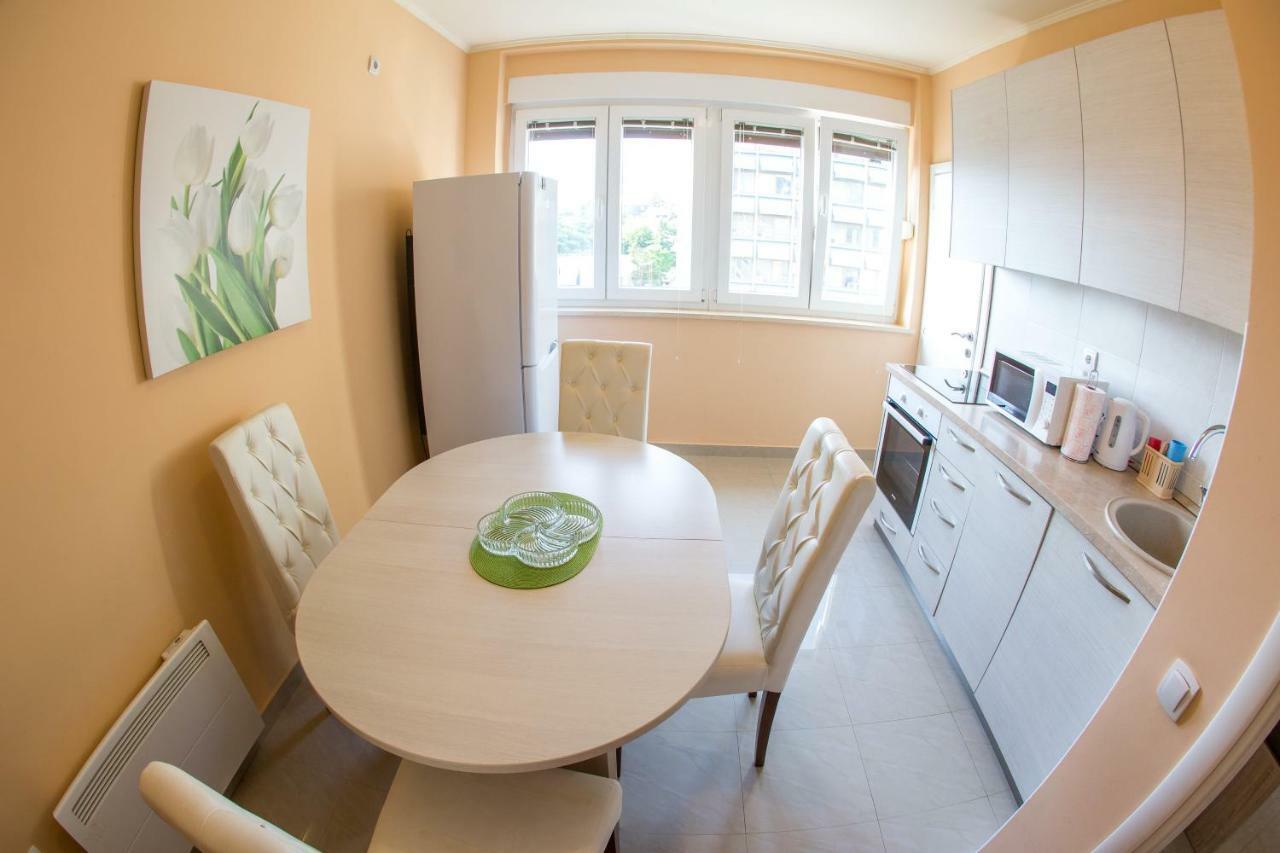 Apartman Kotor Apartment *